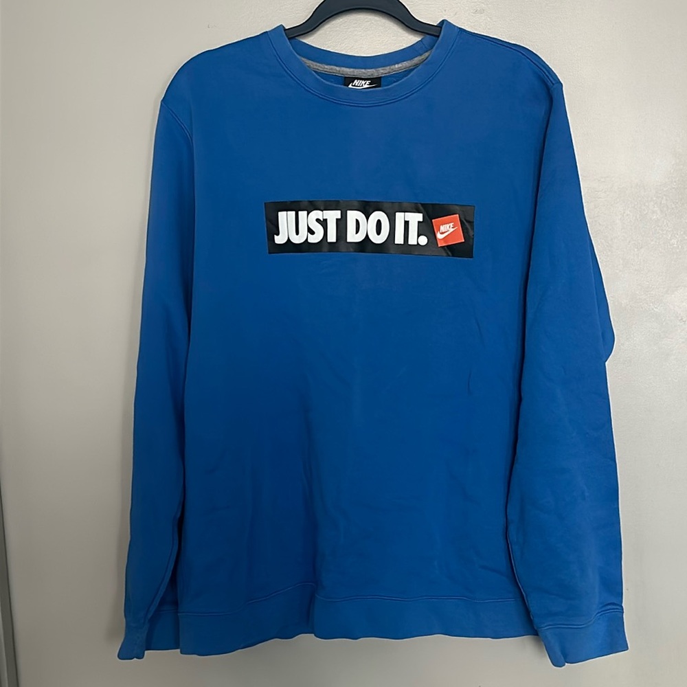 Nike sweatshirt